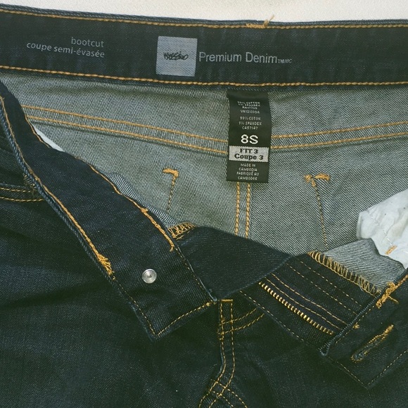 Dark denim bootcut jeans.  Size 8 Short. - Picture 2 of 5